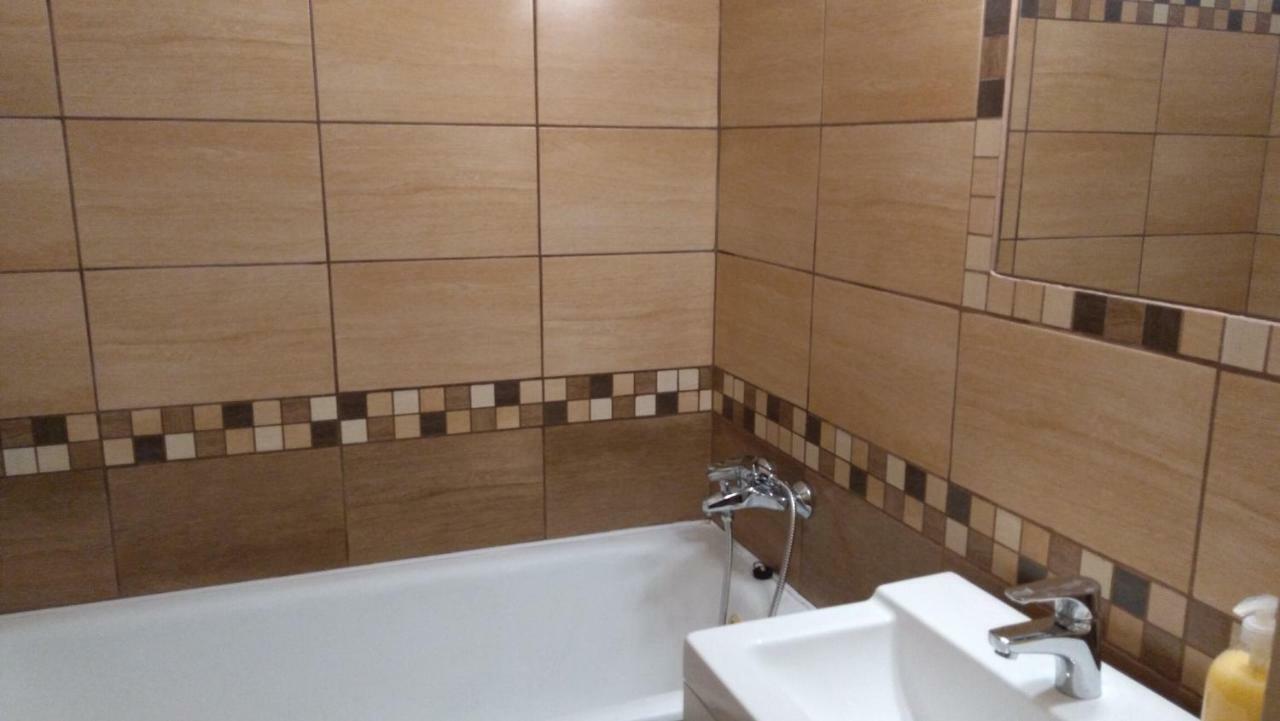 Gesztenyes Apartman Miskolc Eksteriør bilde