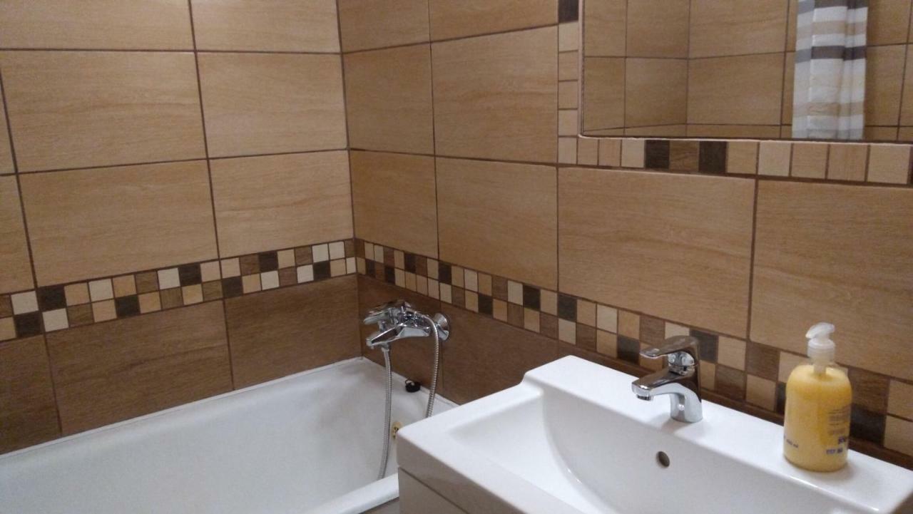 Gesztenyes Apartman Miskolc Eksteriør bilde