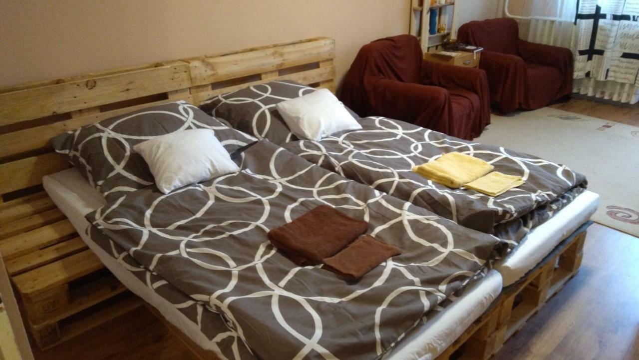 Gesztenyes Apartman Miskolc Eksteriør bilde