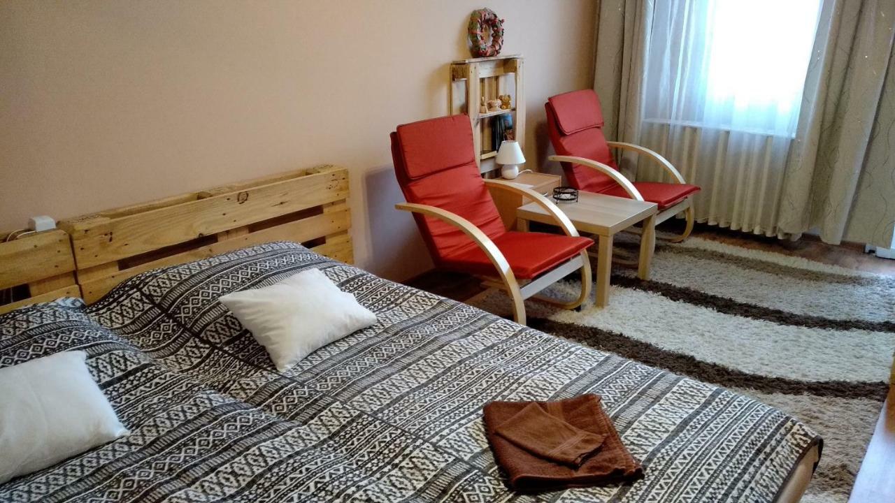 Gesztenyes Apartman Miskolc Eksteriør bilde