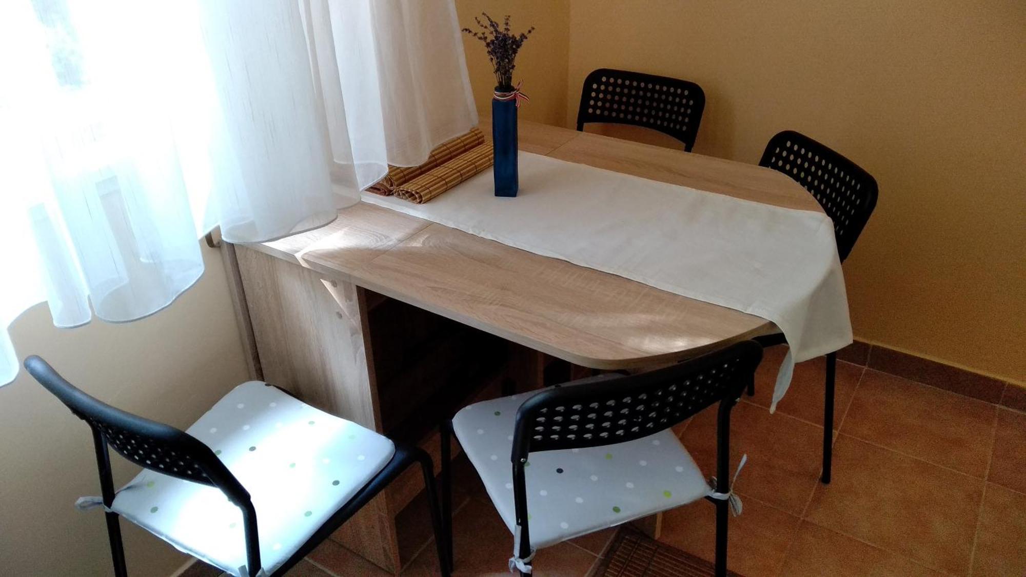 Gesztenyes Apartman Miskolc Eksteriør bilde